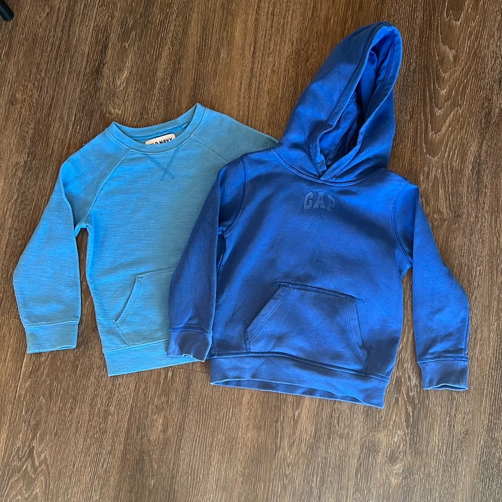 Little Boys shirt bundle. Both are size 5T. 1 is Gap and 1 is Old Navy.